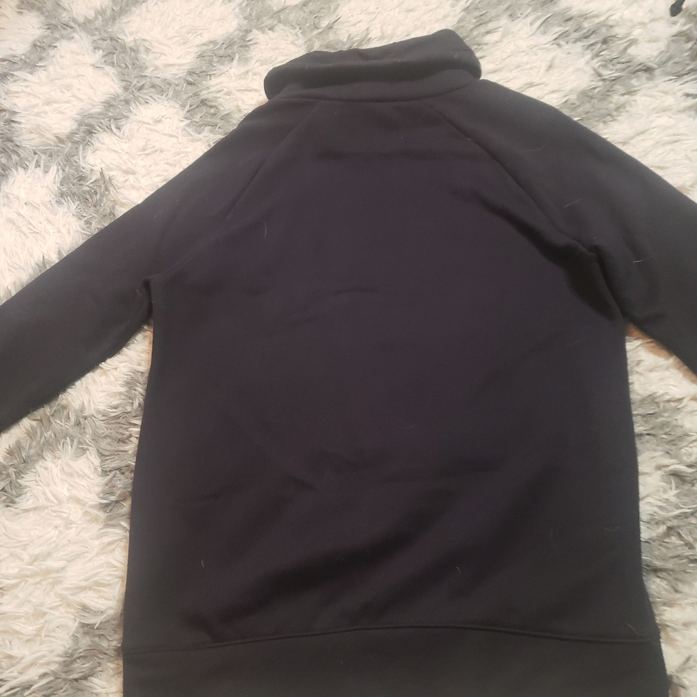 H&M wave cowlneck sweatshirt - Picture 6 of 6